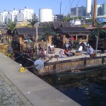 Tydligen finns det värsta thailändska båten i sthlm som man kan mysa på. Vill göra!
